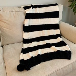 Pottery Barn Teen The Emily & Meritt Circus Stripe Throw